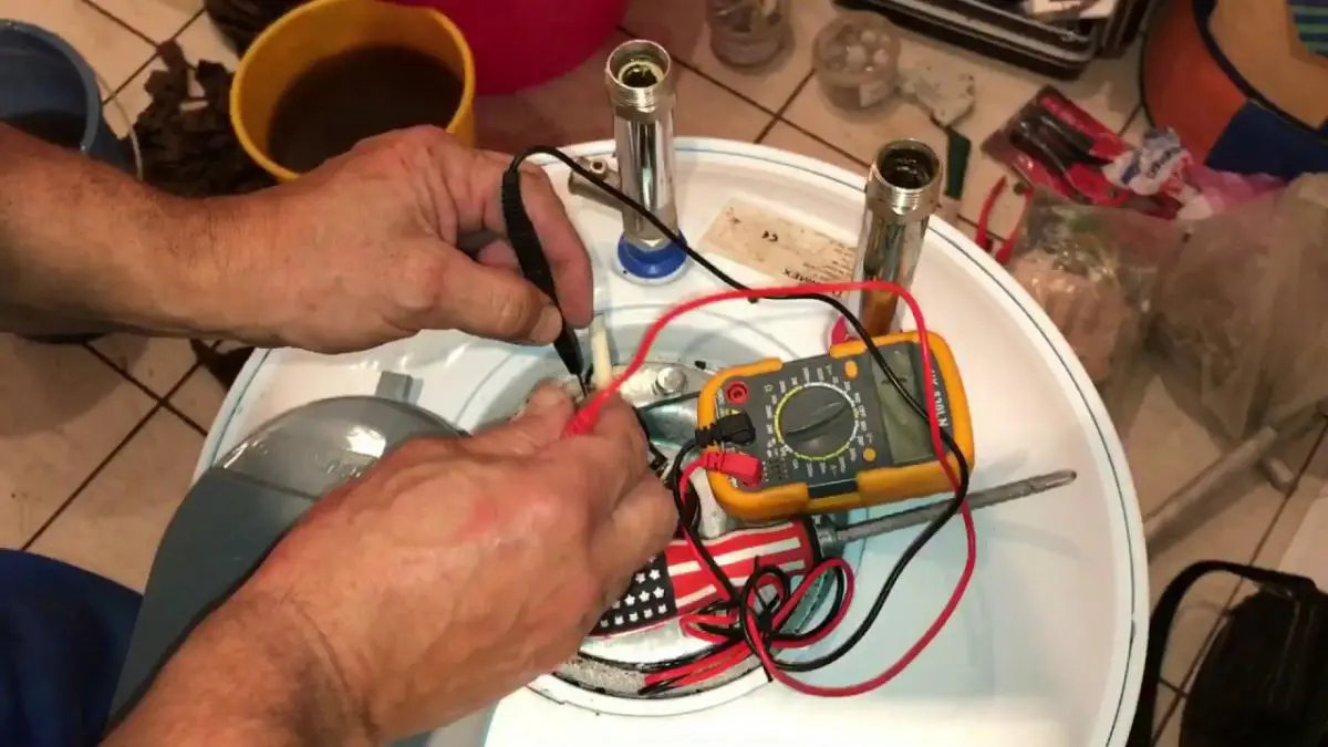 Ремонт водонагревателей Thermex в Старом Осколе от Мастер24: сервис и починка под ключ от 2327 руб
