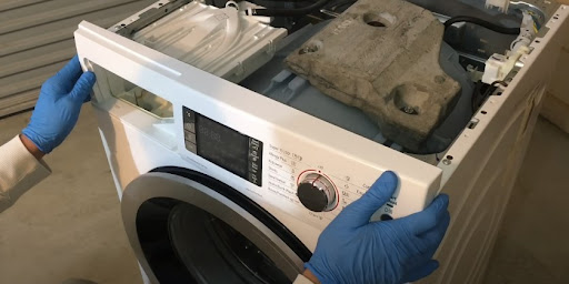 Ремонт стиральных машин Whirlpool в Старом Осколе – сервис от Мастер24, цены от 2023 руб